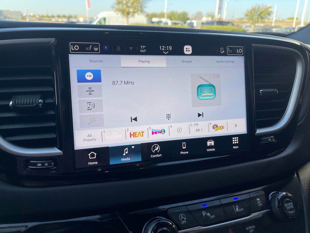 New 2027 Chrysler Pacifica LX FWD image 23