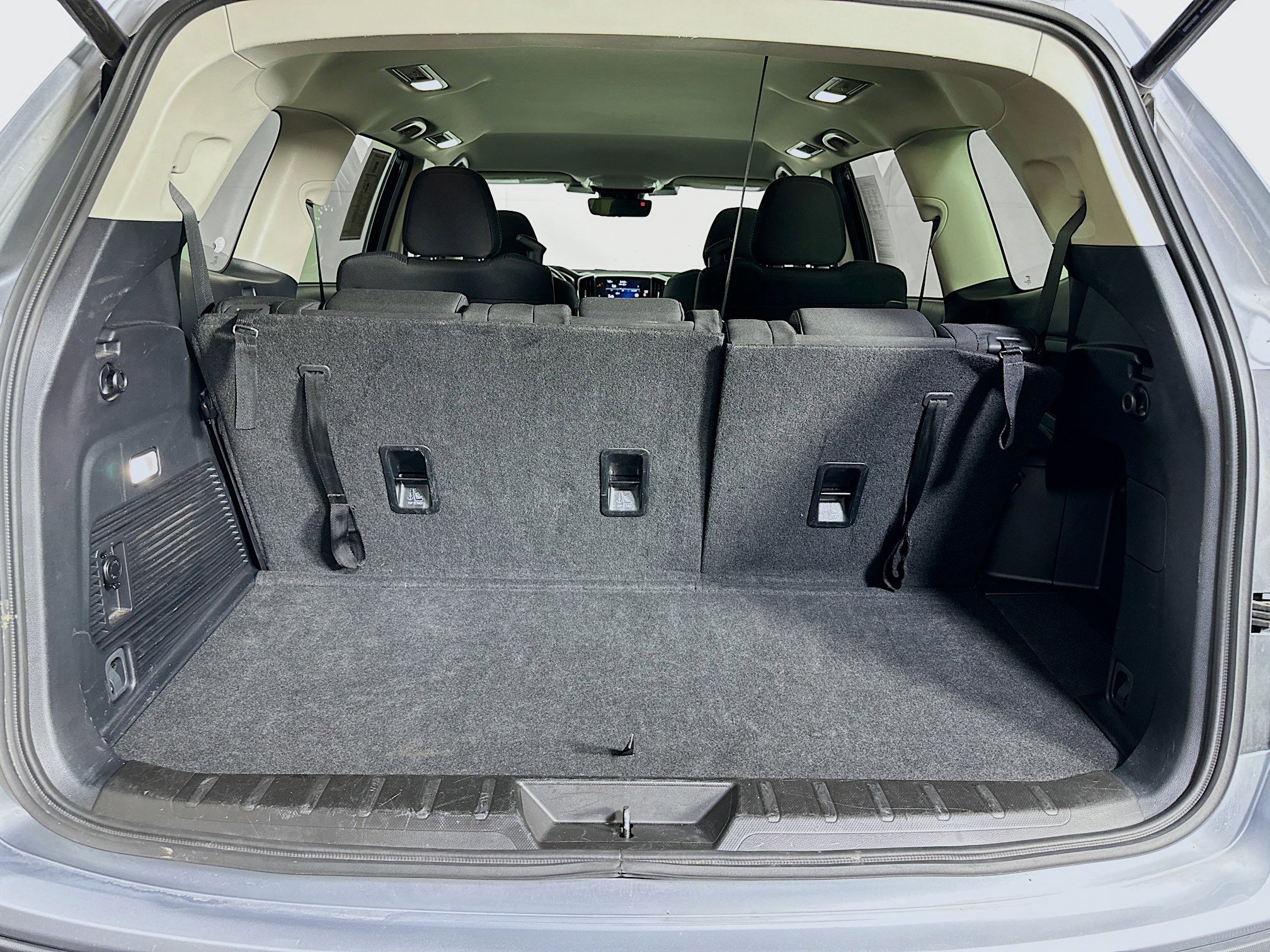 Used 2025 Subaru Ascent Premium image 30