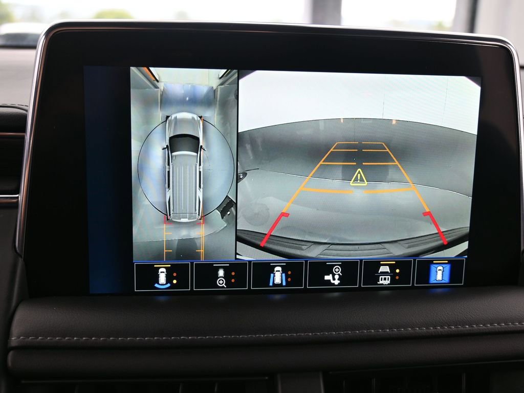 Used 2022 Chevrolet Tahoe LT w/ Luxury Package image 20