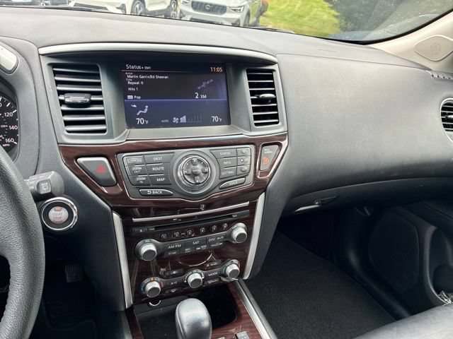 Used 2016 Nissan Pathfinder SL w/ SL Tech Package AWD/4WD image 18