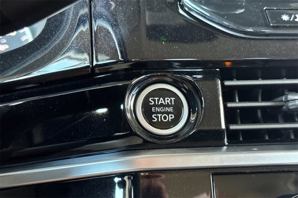 Certified 2024 Nissan Pathfinder SL image 25