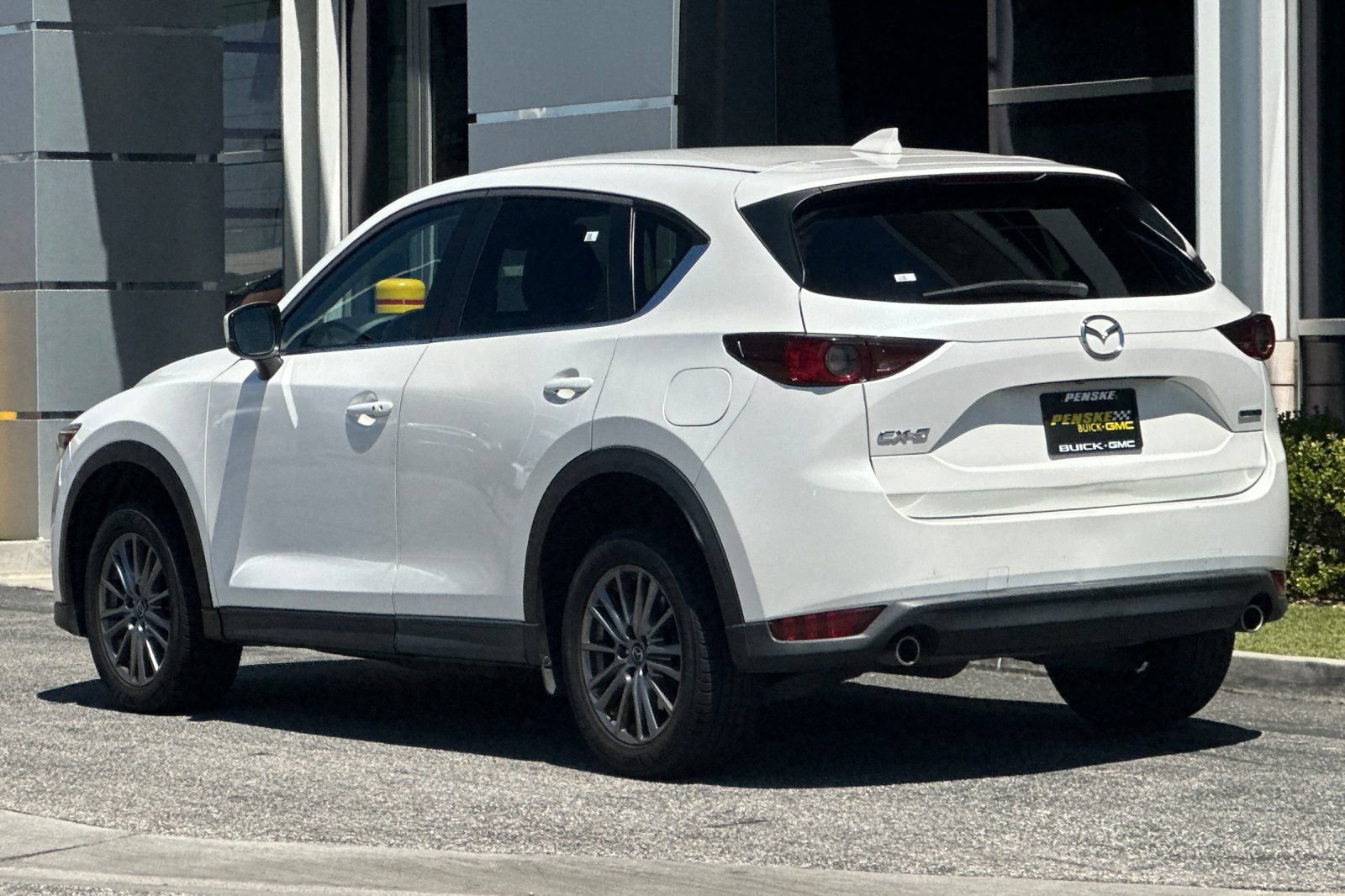 Used 2020 MAZDA CX-5 Touring FWD image 6