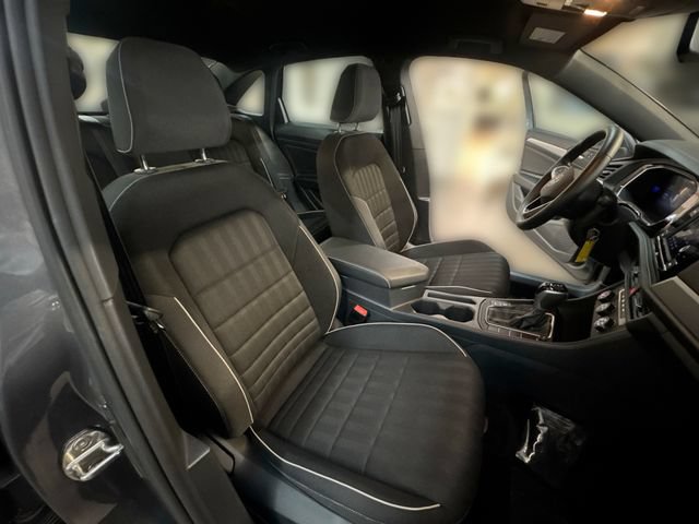 Certified 2023 Volkswagen Jetta Sport FWD image 25