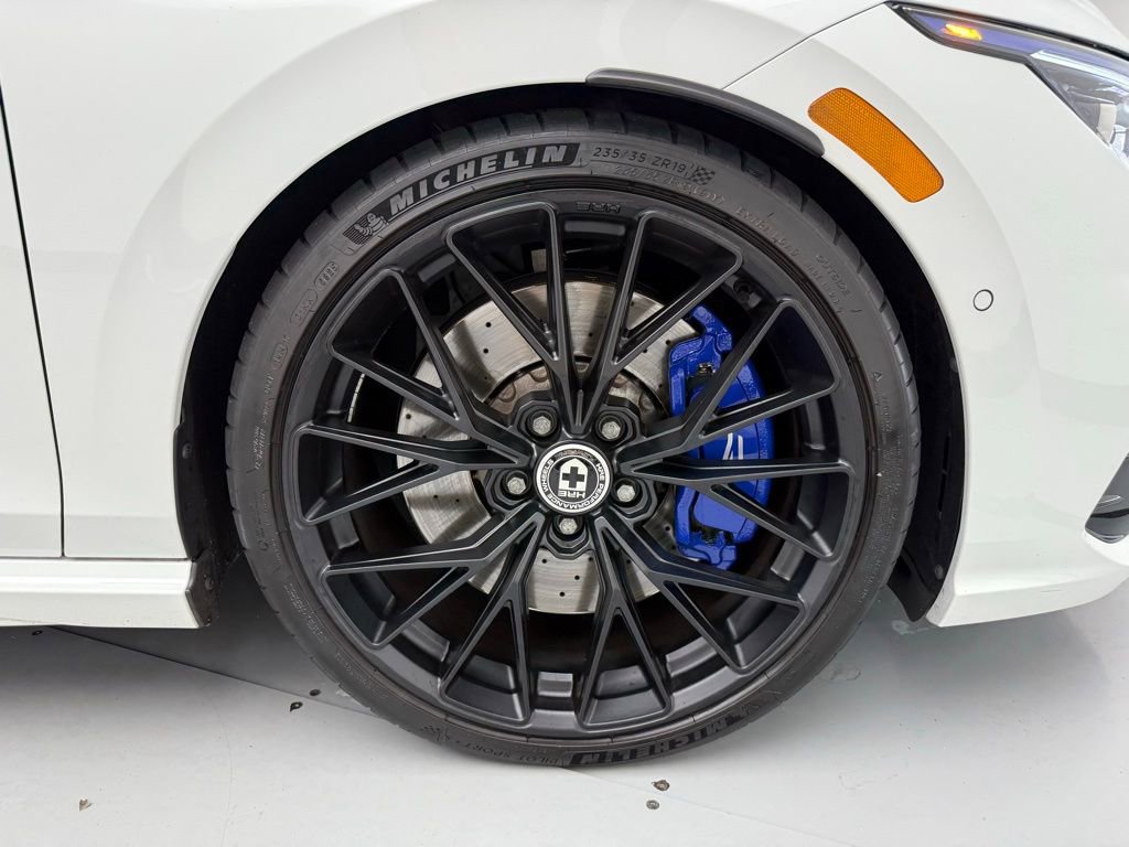 Used 2024 Volkswagen Golf R image 59