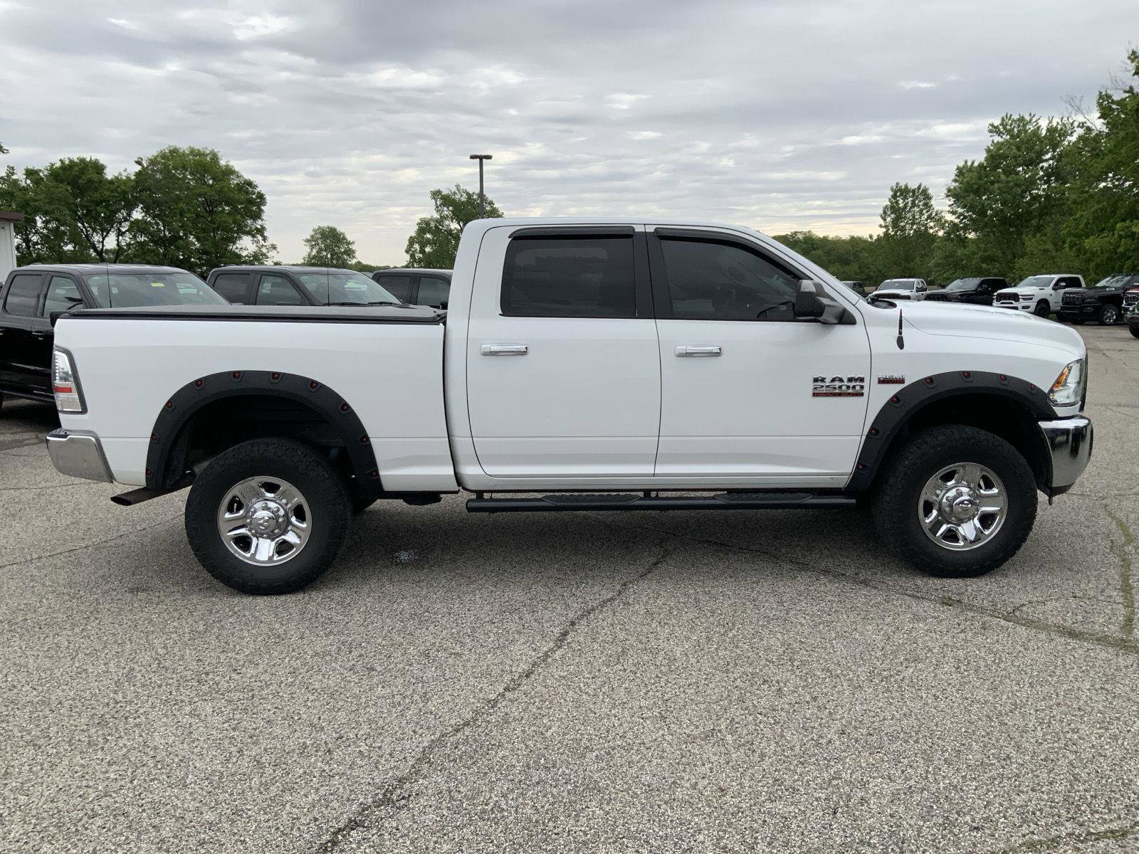 Used 2015 RAM 2500 SLT AWD/4WD image 9