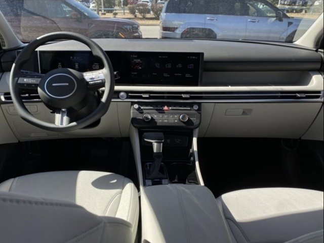 New 2025 Hyundai Tucson SE image 31