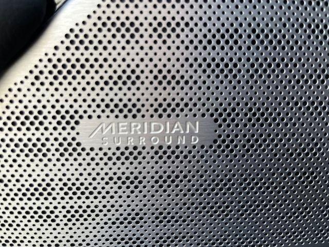 Used 2021 Land Rover Range Rover Velar R-Dynamic S image 34