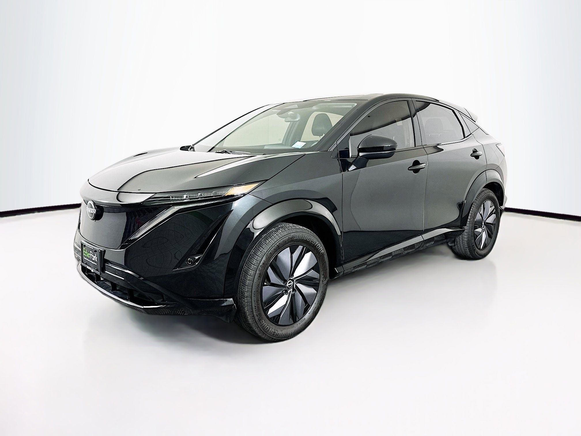 Used 2023 Nissan Ariya ENGAGE image 3