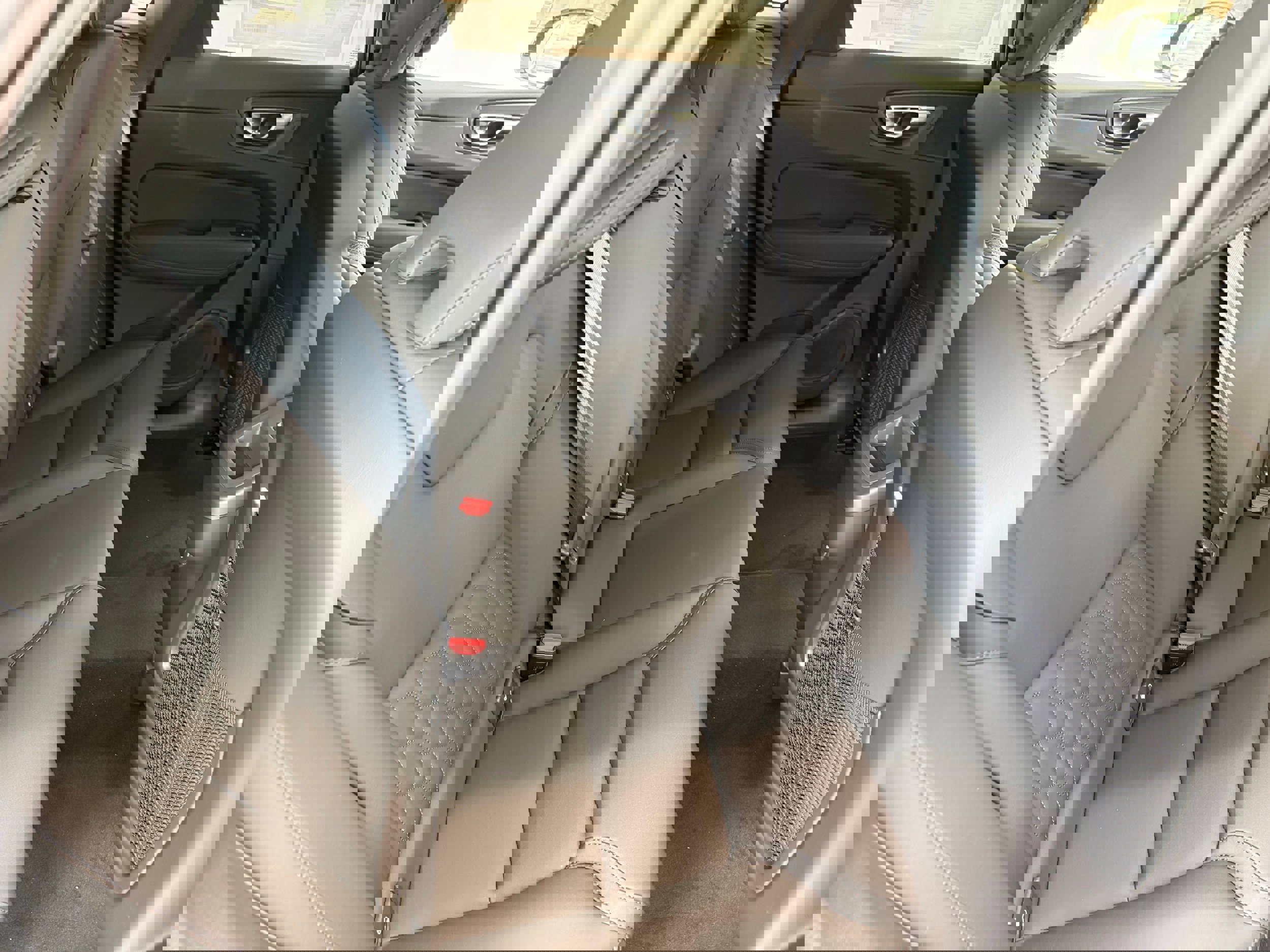 New 2026 Volvo XC60 B5 Plus w/ Protection Package Premier image 26