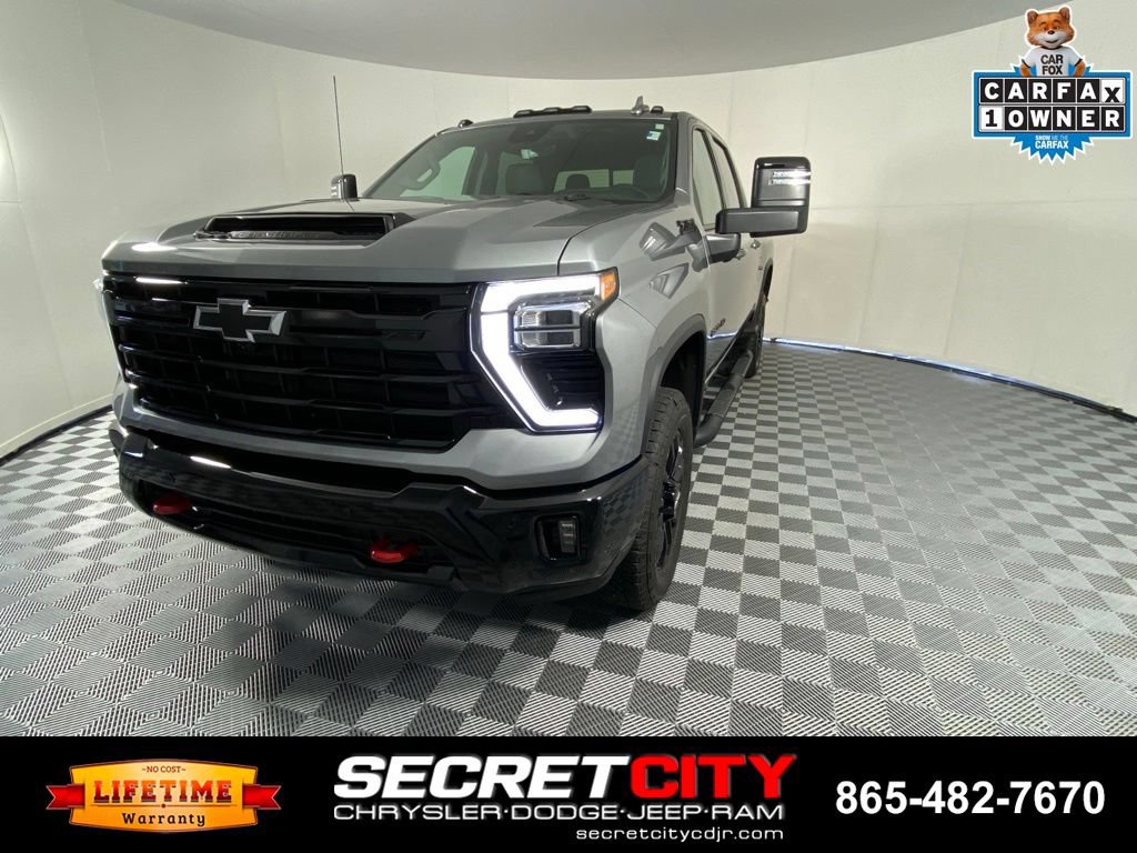Used 2025 Chevrolet Silverado 2500 LTZ w/ Trail Boss Package AWD/4WD image 3