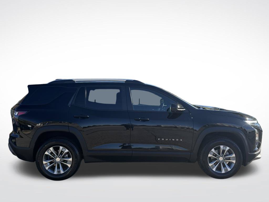 Used 2025 Chevrolet Equinox LT w/ Convenience Package II AWD/4WD image 7