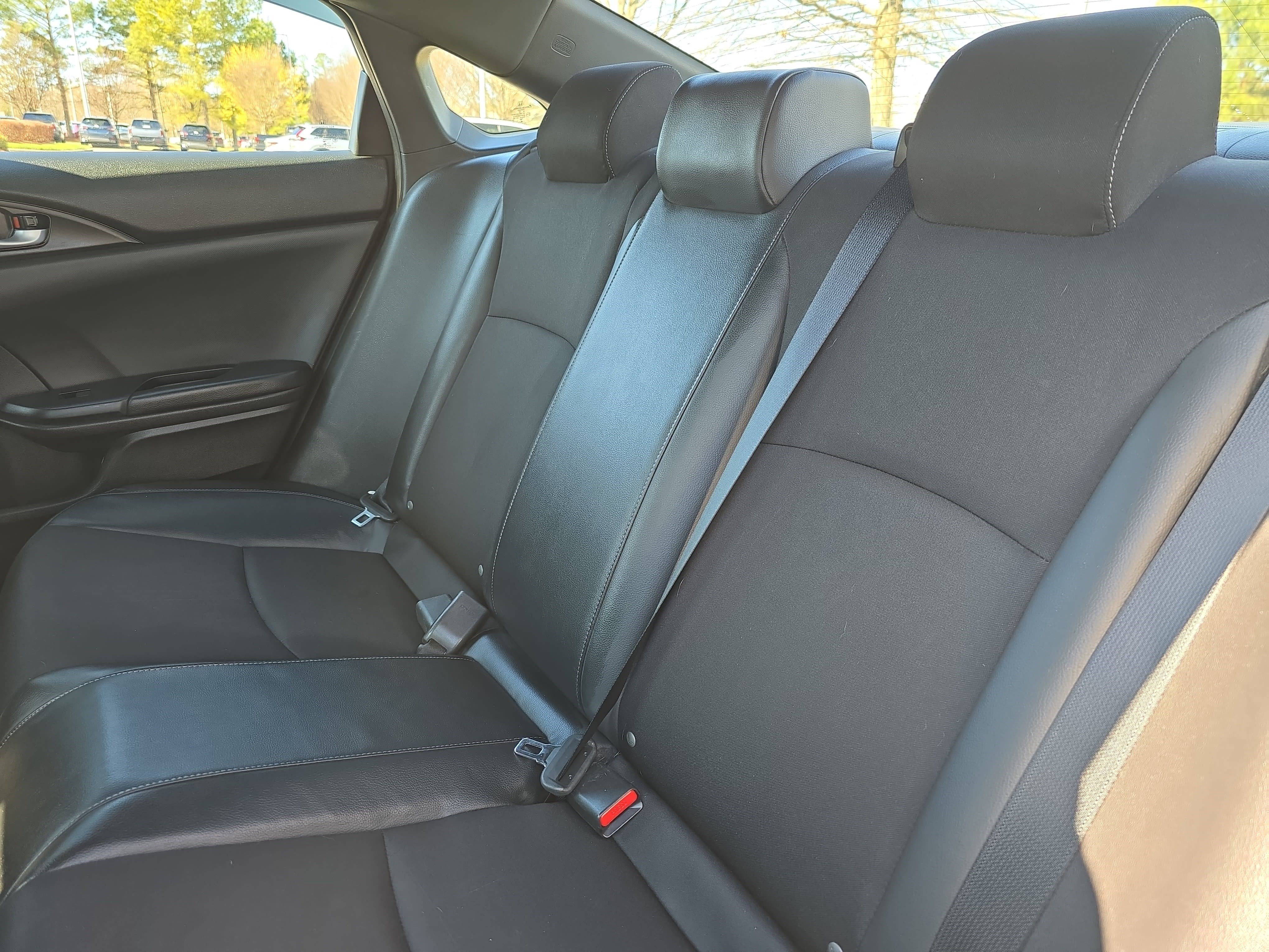 Used 2019 Honda Civic Sport image 14