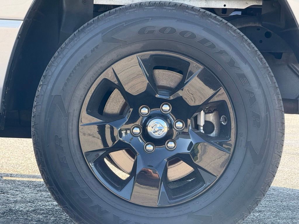 Used 2024 RAM 1500 Lone Star AWD/4WD image 3