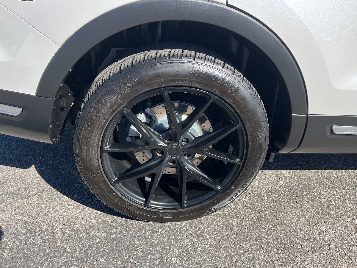 Used 2019 Ford Explorer Limited w/ Class III Trailer Tow Package FWD image 46