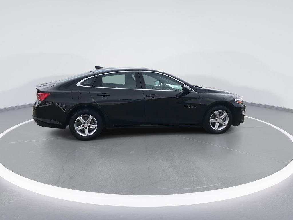 Used 2024 Chevrolet Malibu LS image 9