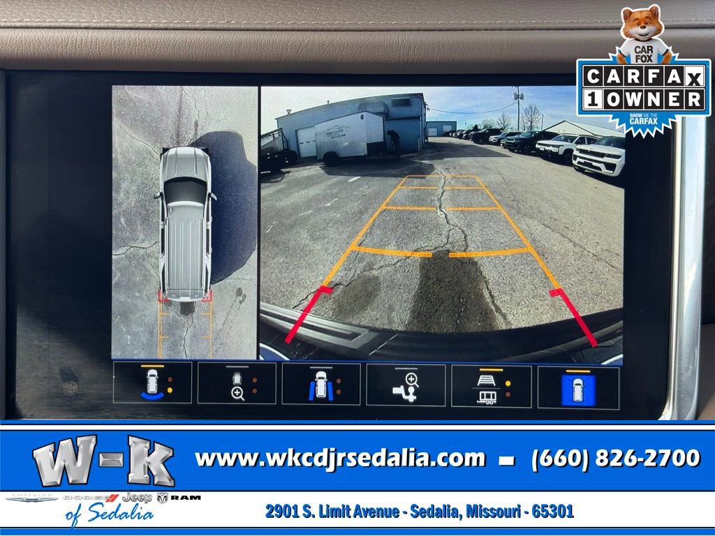 Used 2023 GMC Yukon XL Denali AWD/4WD image 22