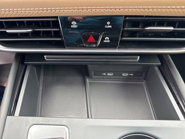 Used 2024 Volkswagen Atlas Cross Sport SE image 18