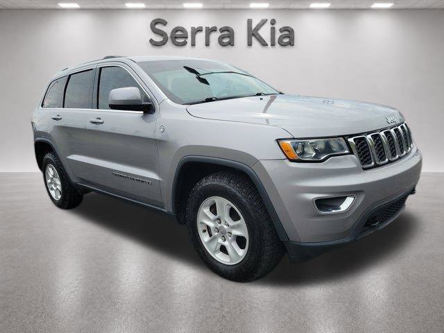 Used 2017 Jeep Grand Cherokee Laredo w/ Quick Order Package 23E AWD/4WD image 8