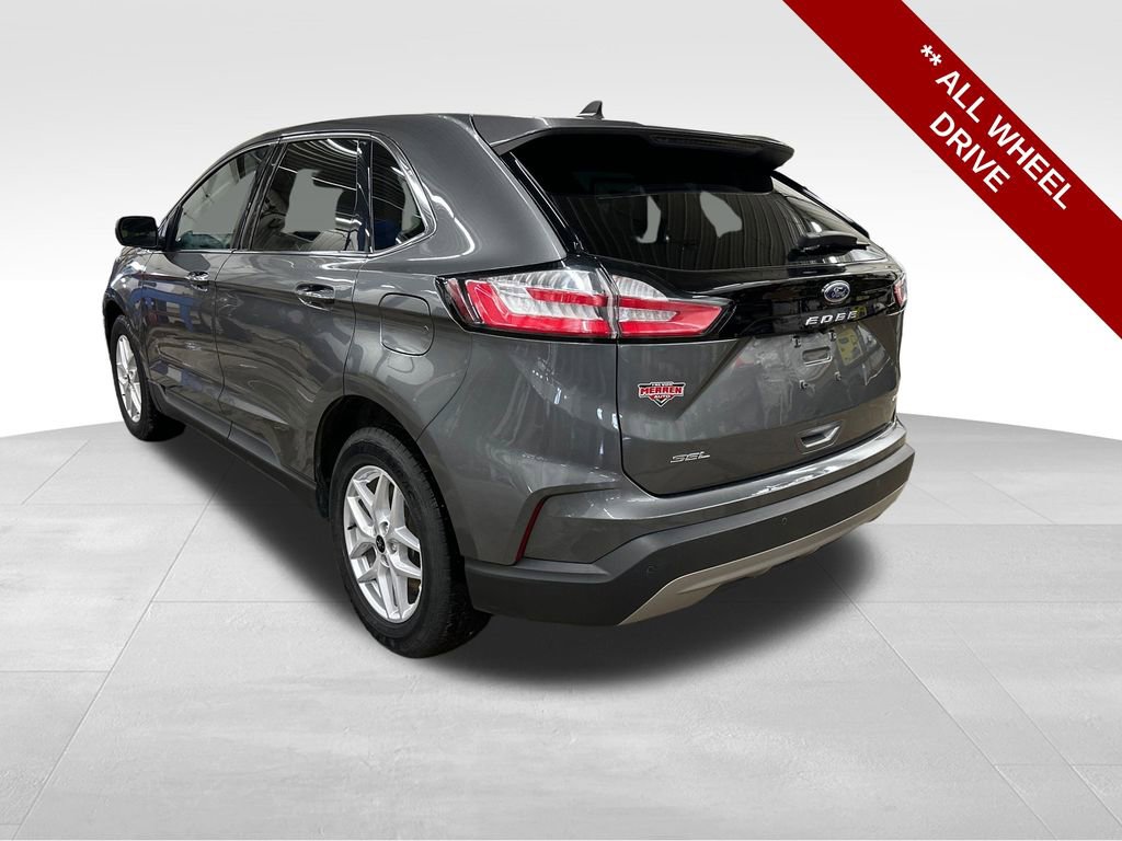 Used 2023 Ford Edge SEL image 3