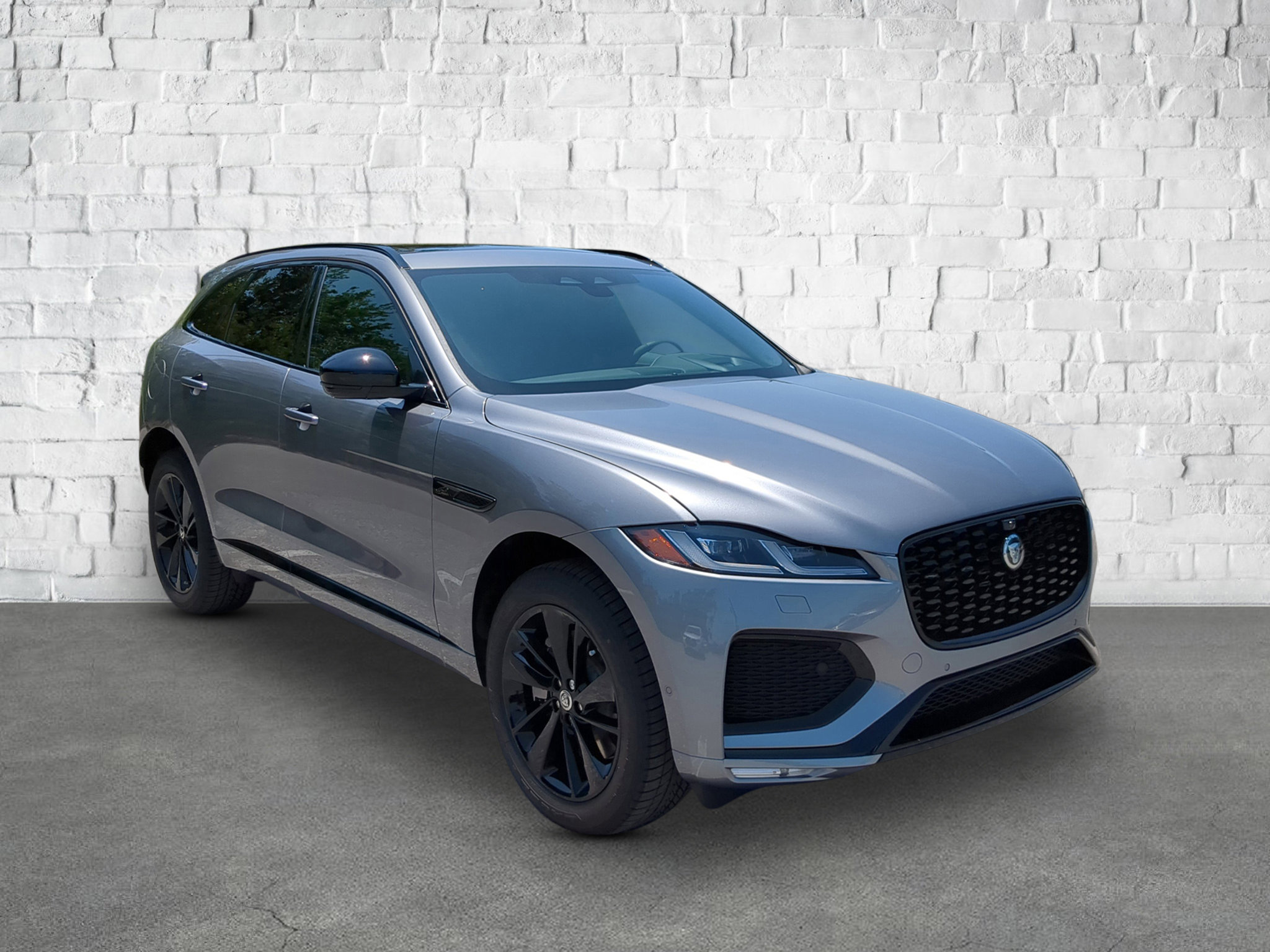 New 2026 Jaguar F-PACE R-Dynamic S image 8