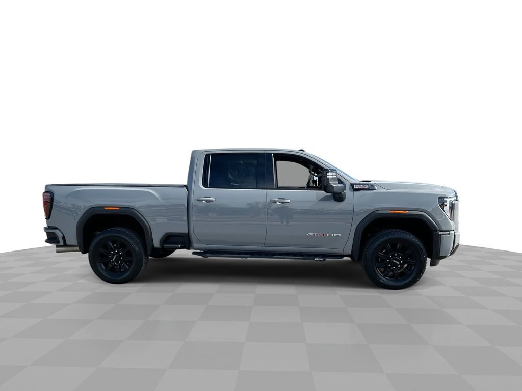 Used 2025 GMC Sierra 2500 AT4 w/ Technology Package image 9