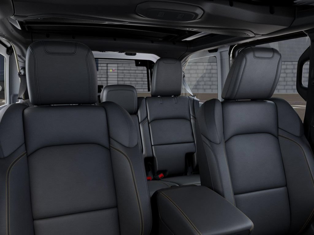 New 2026 Jeep Wrangler Unlimited Sahara AWD/4WD image 30