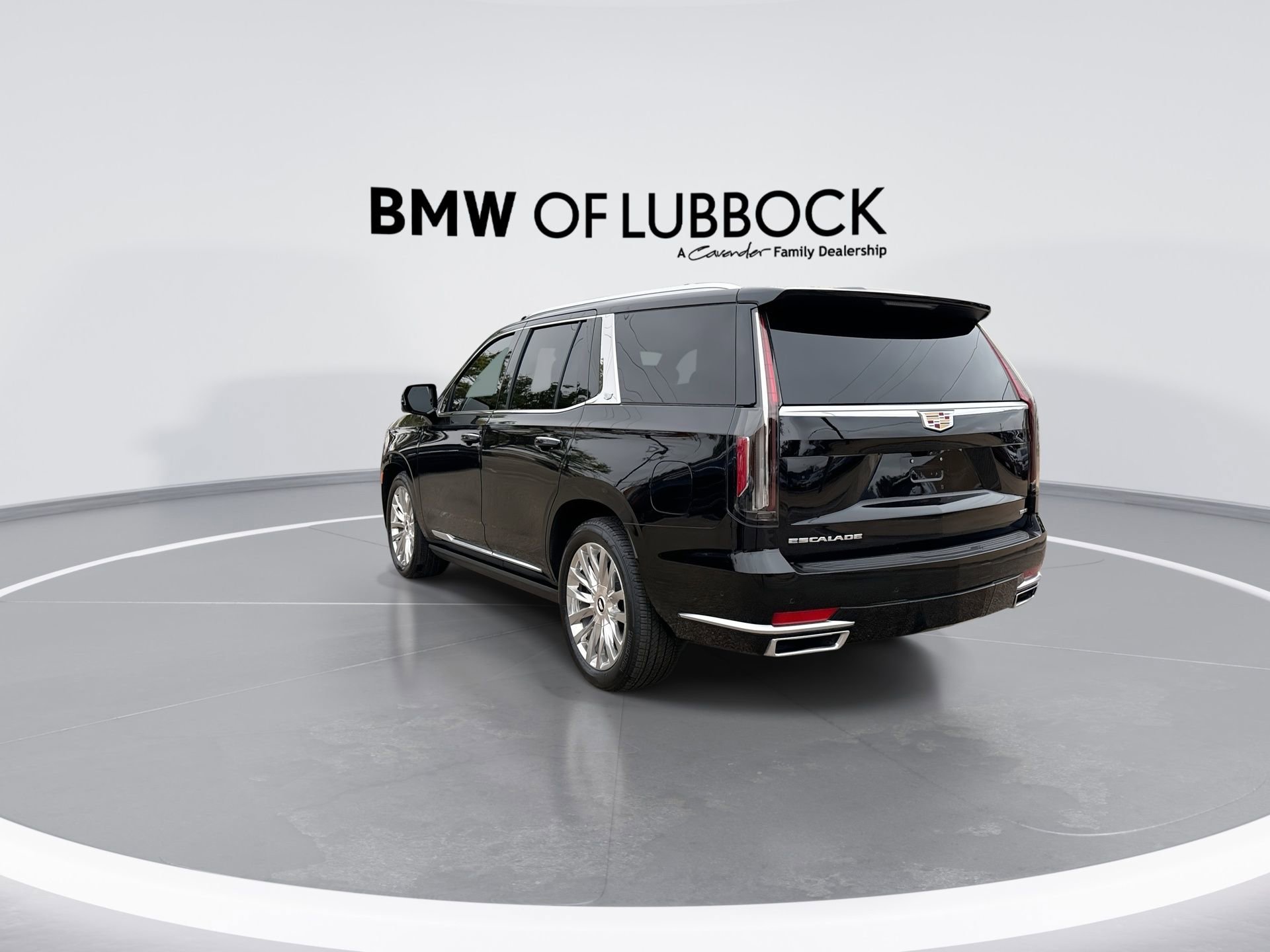 Used 2024 Cadillac Escalade Premium Luxury w/ Performance Package AWD/4WD image 6