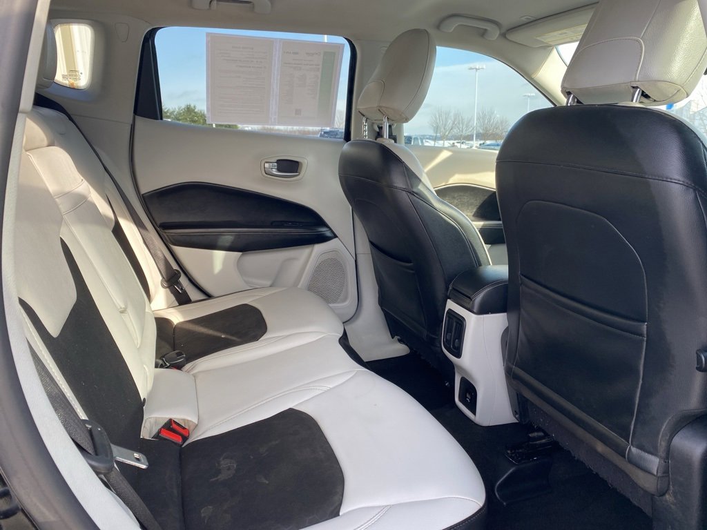 Used 2017 Jeep Compass Latitude image 14