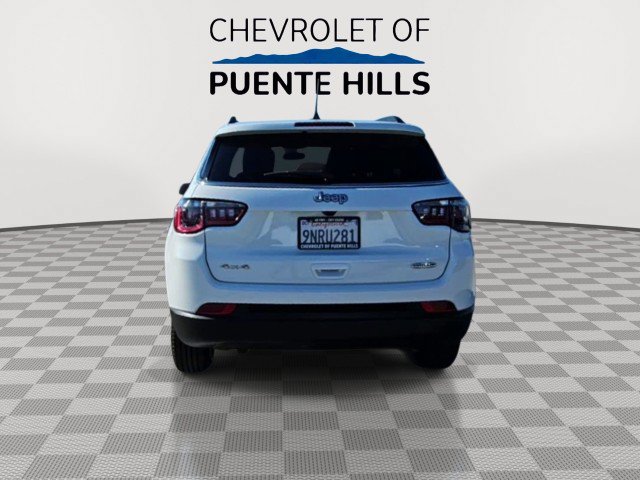 Used 2025 Jeep Compass Latitude AWD/4WD image 7