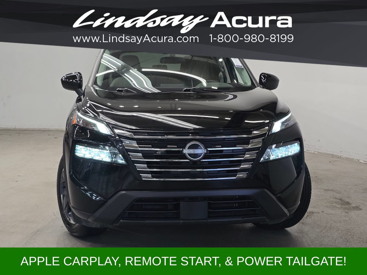 Used 2025 Nissan Rogue SV FWD image 2