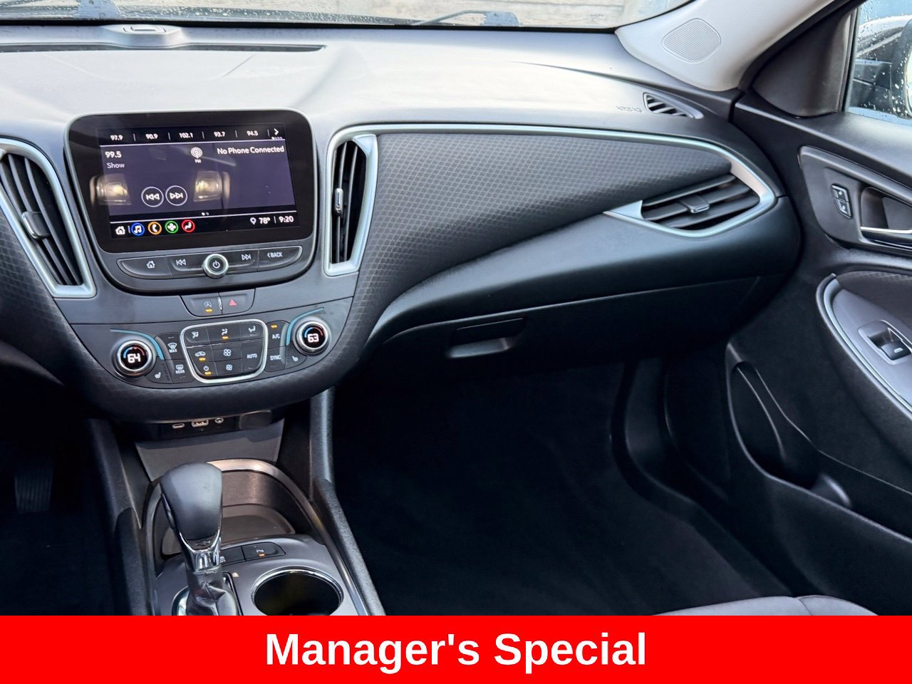 Used 2025 Chevrolet Malibu LT FWD image 12