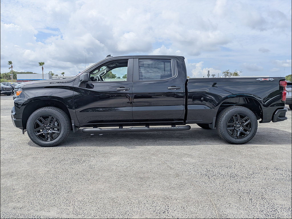 New 2026 Chevrolet Silverado 1500 Custom w/ Turbomax Blackout Package AWD/4WD image 4