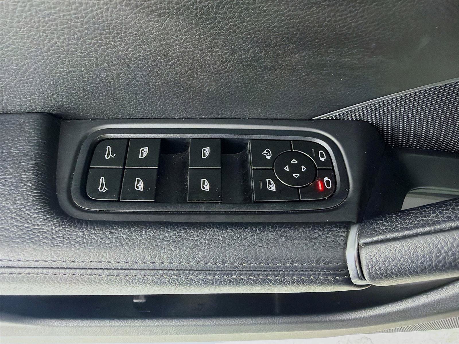 Certified 2023 Porsche Cayenne Platinum Edition AWD/4WD image 8