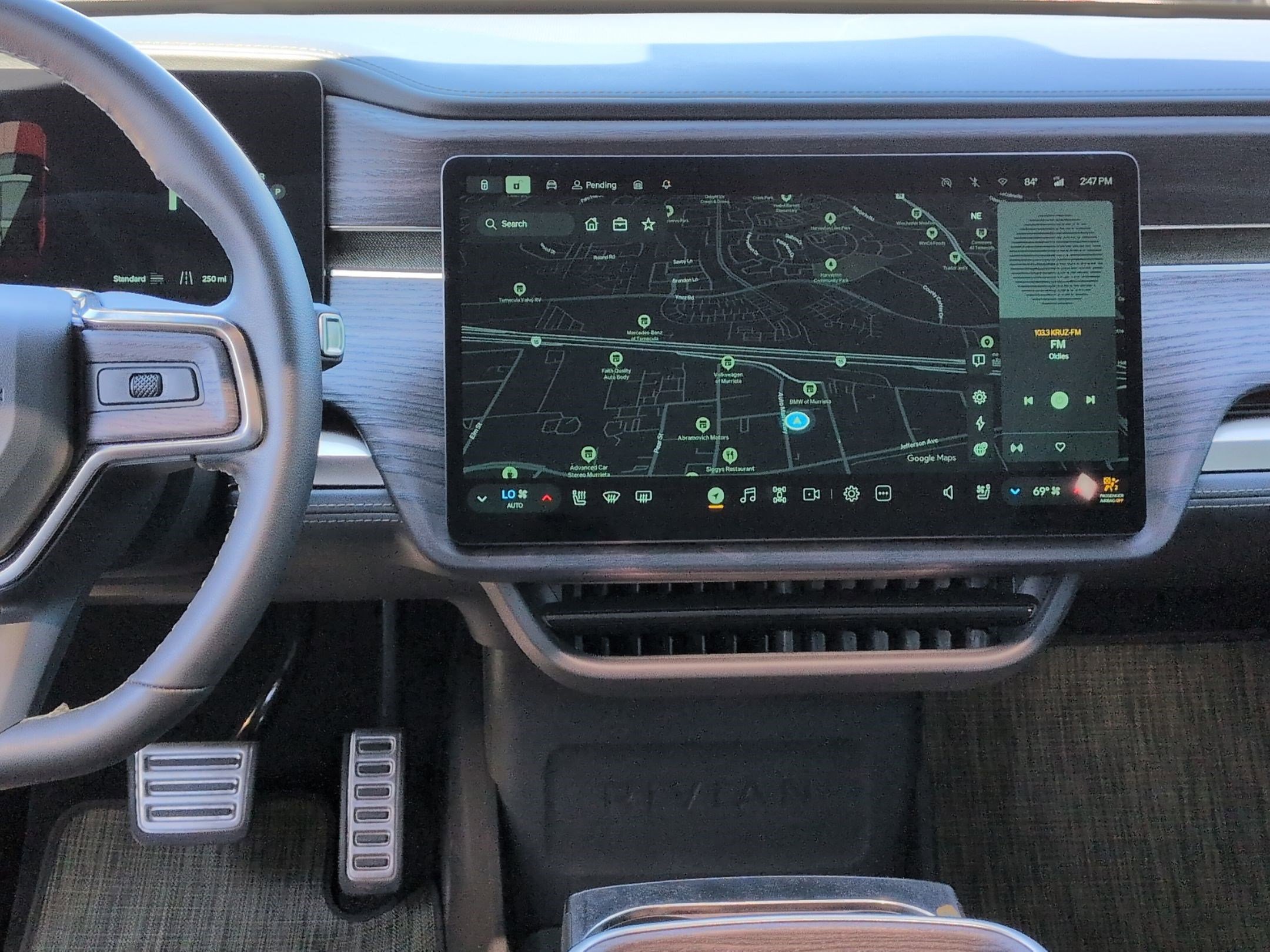 Used 2023 Rivian R1S Adventure AWD/4WD image 29