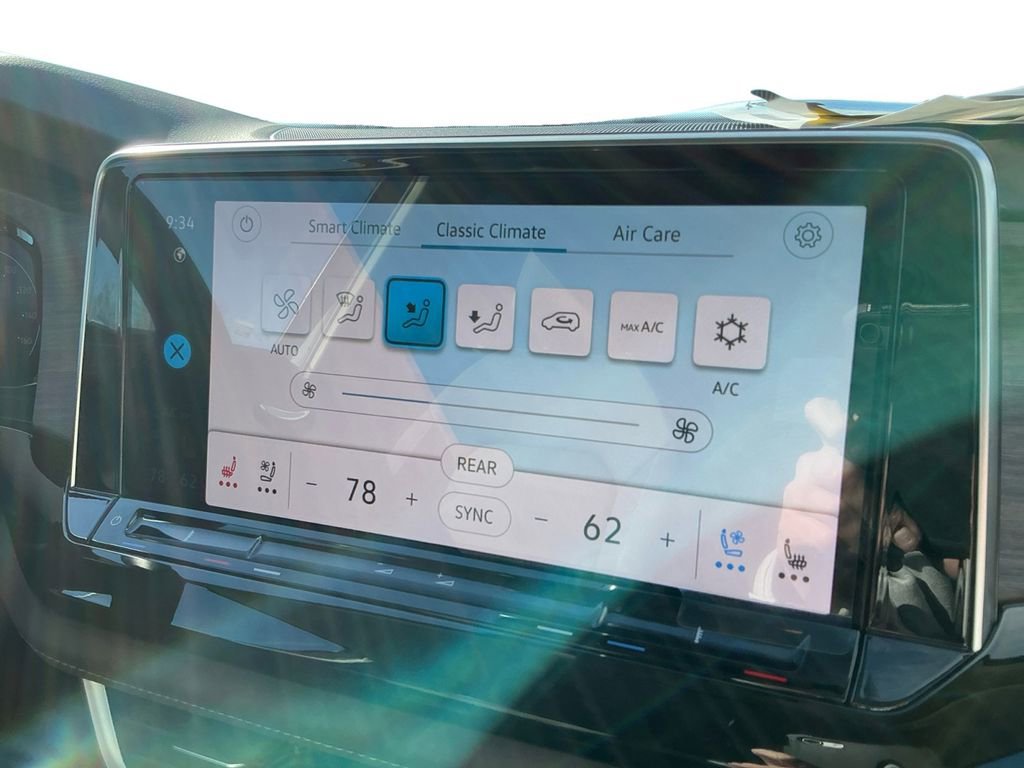 New 2026 Volkswagen Atlas SEL image 17