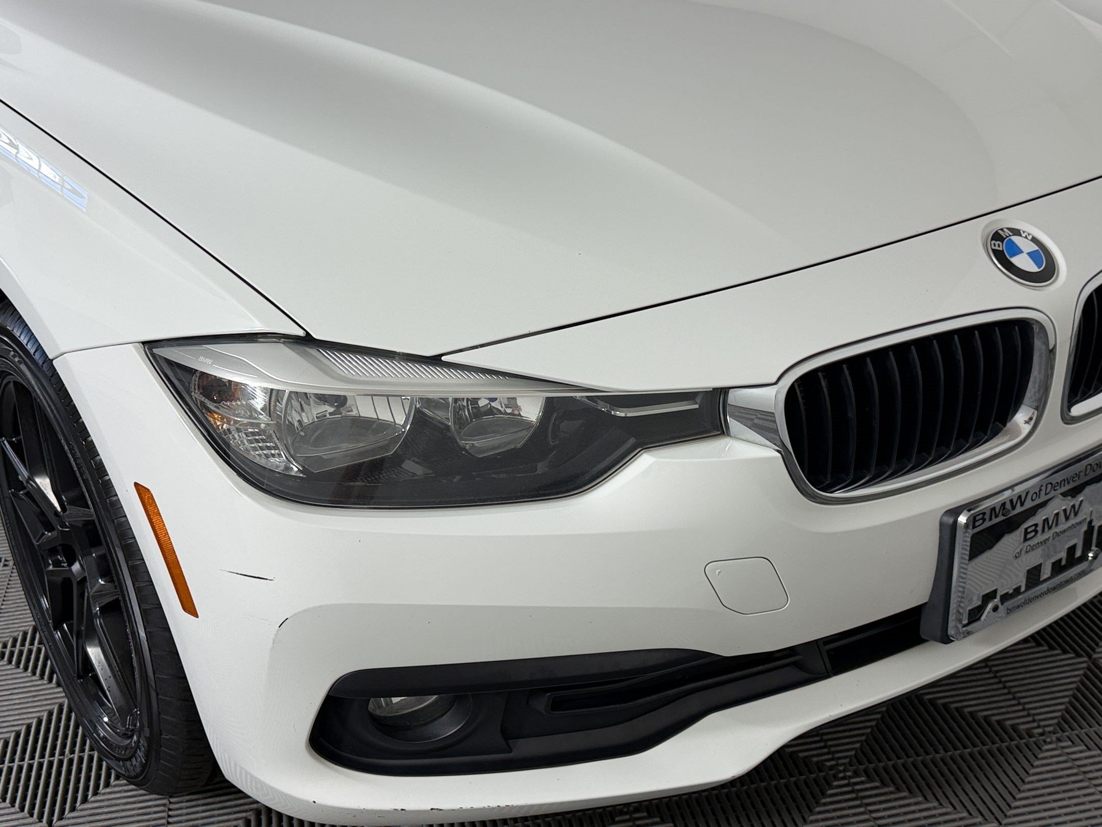 Used 2016 BMW 320i xDrive Sedan AWD/4WD image 12