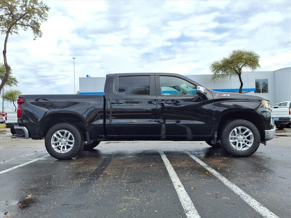 New 2026 Chevrolet Silverado 1500 LT image 3