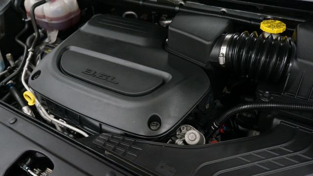 Used 2024 Chrysler Pacifica Touring-L image 66