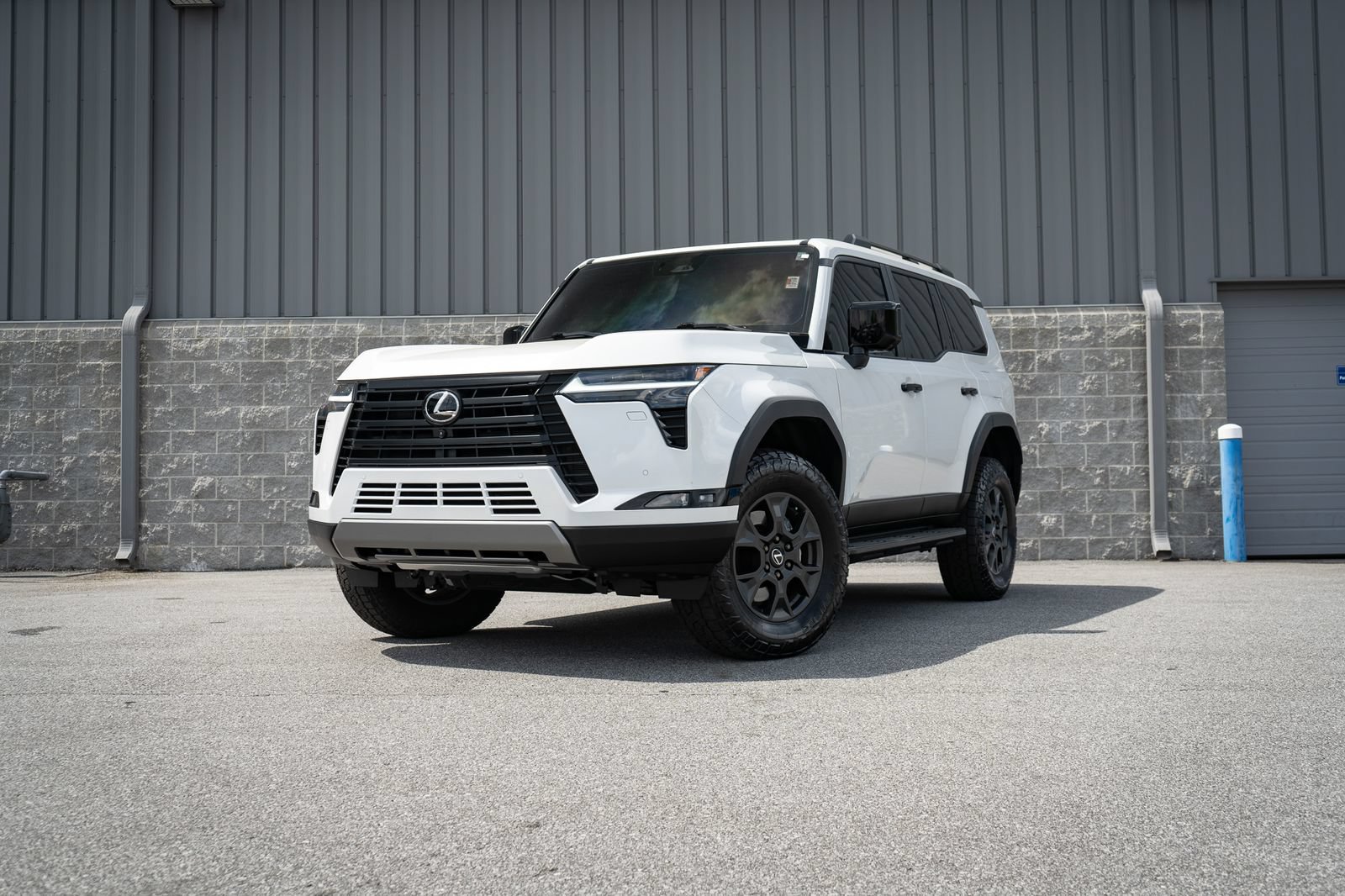 Used 2025 Lexus GX 550 AWD/4WD image 1