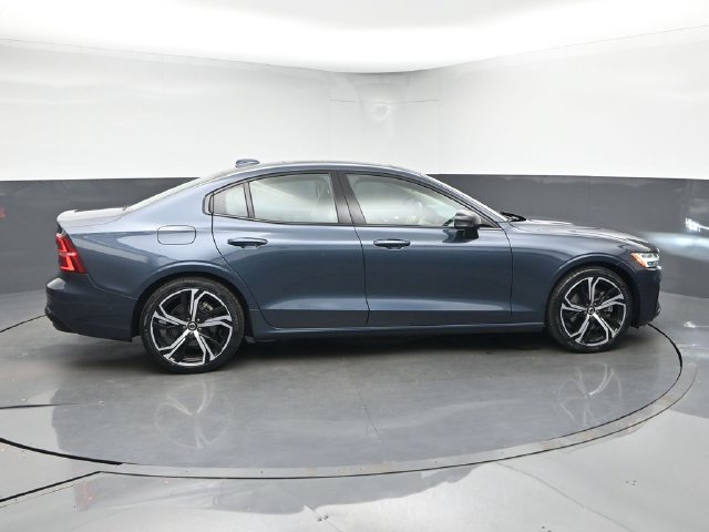 Certified 2024 Volvo S60 B5 Ultimate w/ Climate Package AWD/4WD image 9