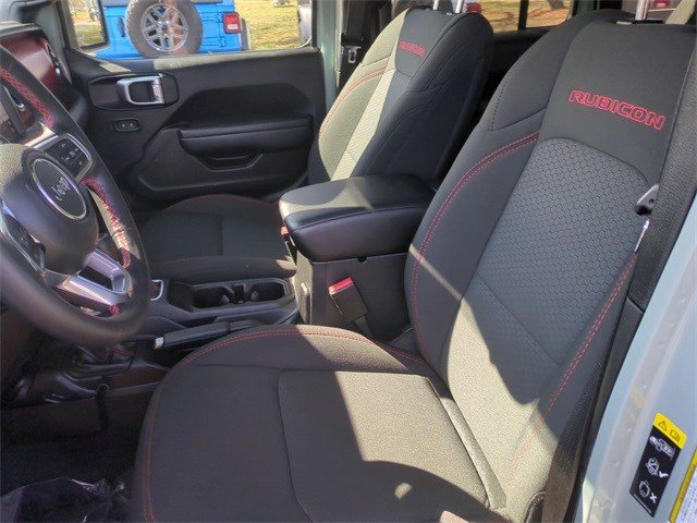 Used 2023 Jeep Wrangler Unlimited Rubicon w/ LED Lighting Group image 17