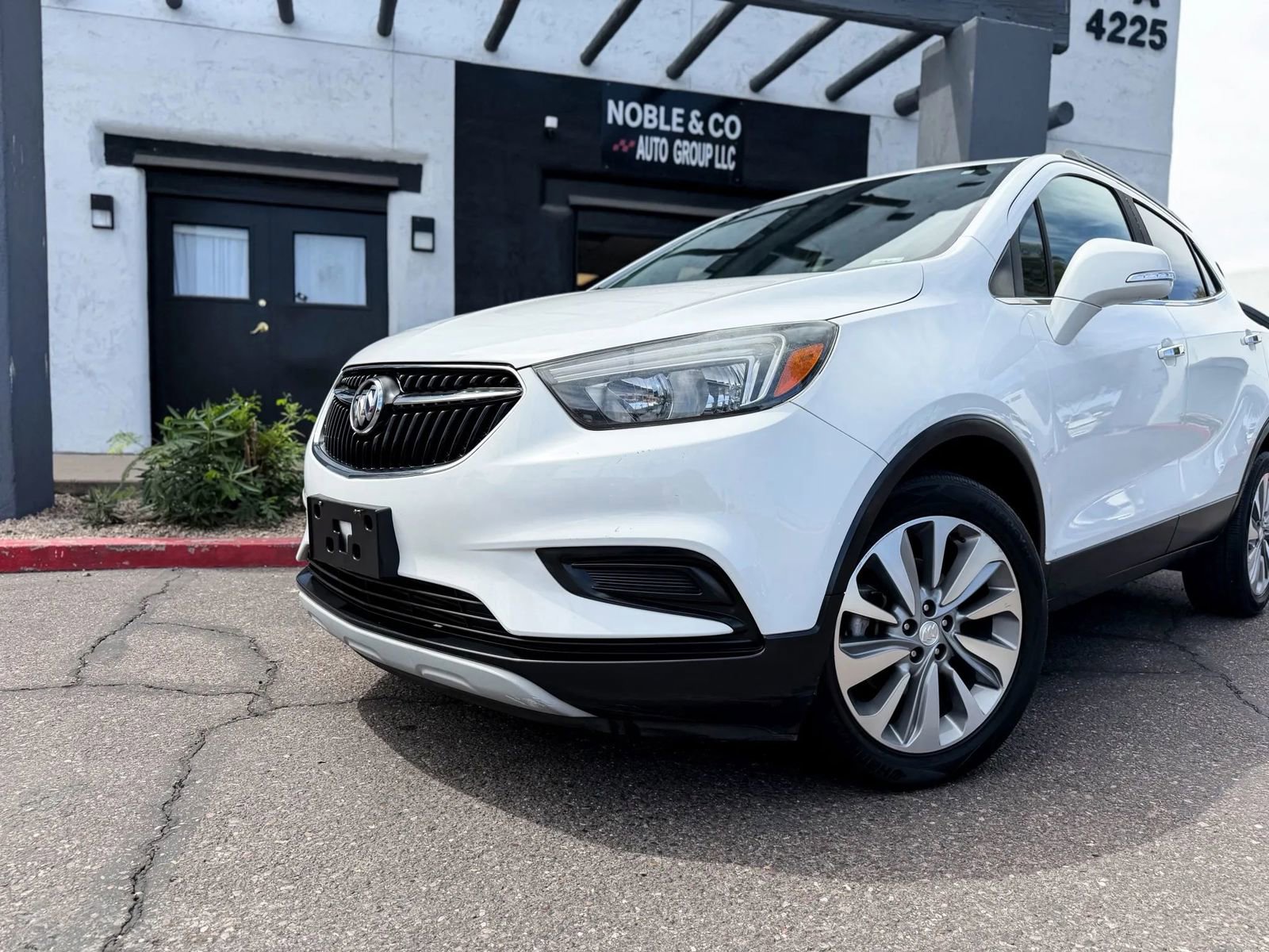Used 2018 Buick Encore Preferred FWD image 3