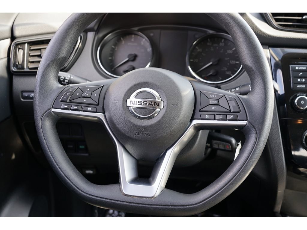 Used 2022 Nissan Rogue Sport S image 23