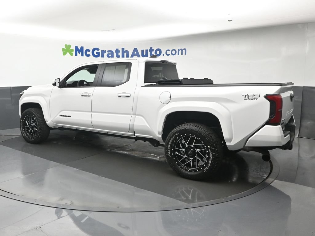 Used 2025 Toyota Tacoma TRD Sport AWD/4WD image 24