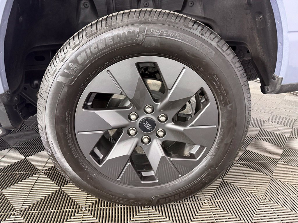 Used 2022 Ford F150 Lightning Lariat AWD/4WD image 13