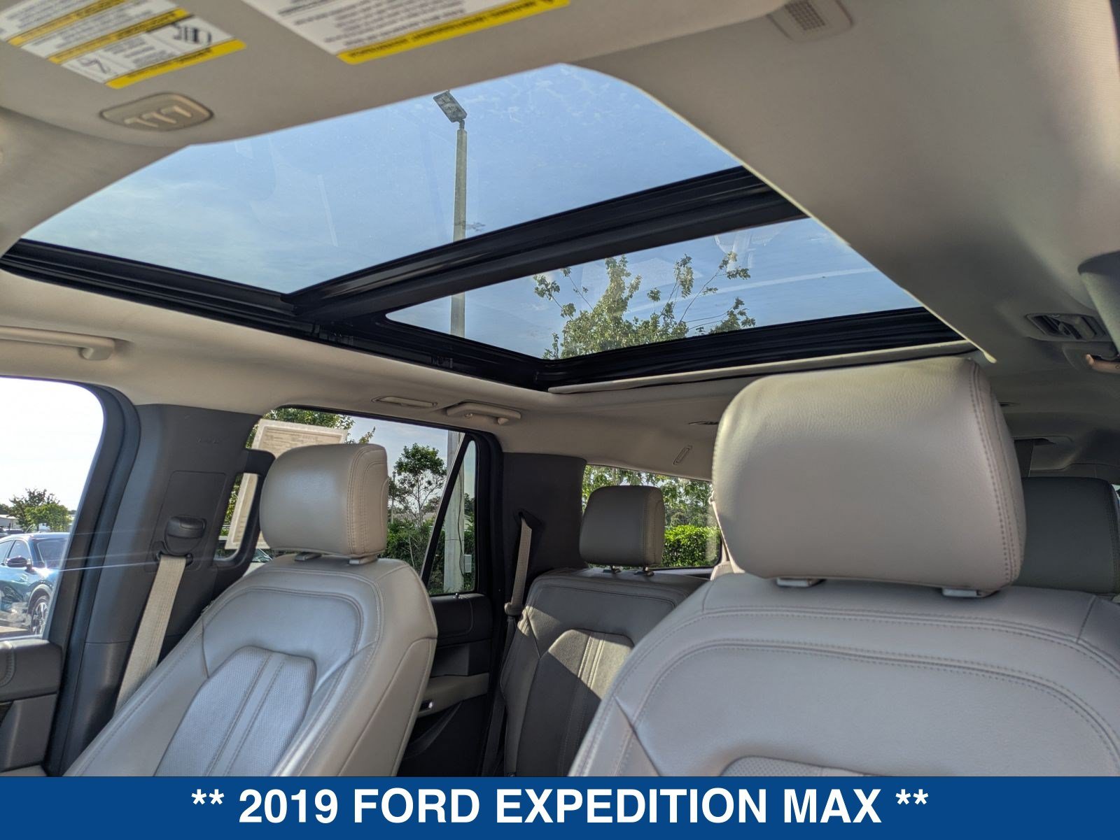 Used 2019 Ford Expedition Max Limited RWD image 31