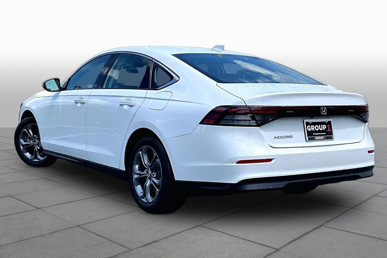 Used 2024 Honda Accord EX image 11
