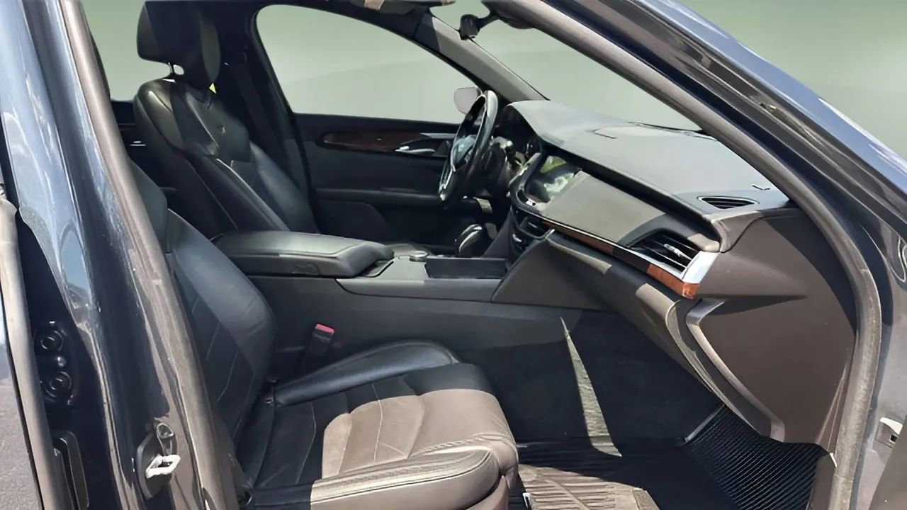 Used 2020 Cadillac CT6 Luxury image 29