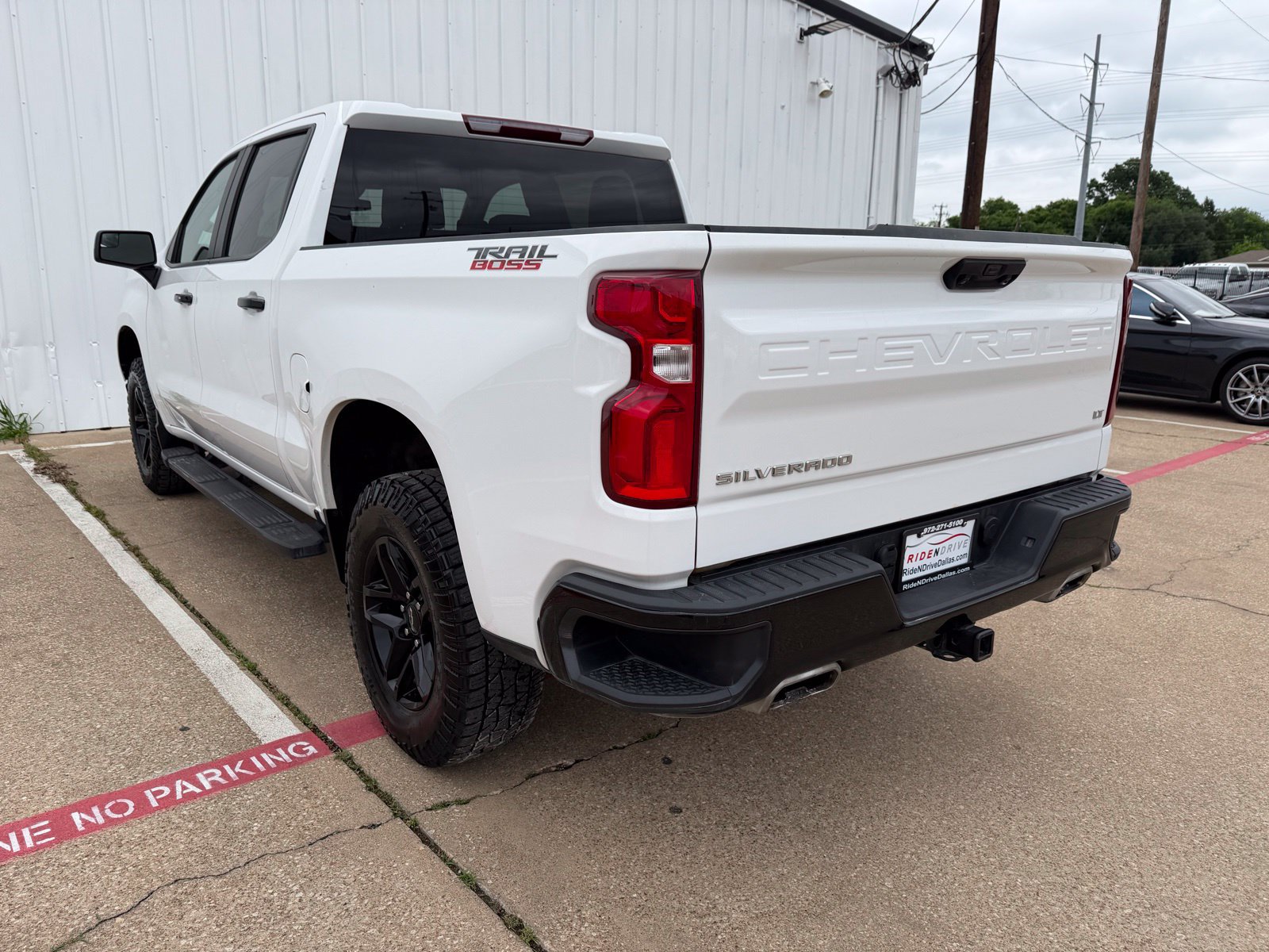 Used 2024 Chevrolet Silverado 1500 LT Trail Boss w/ Protection Package AWD/4WD image 4