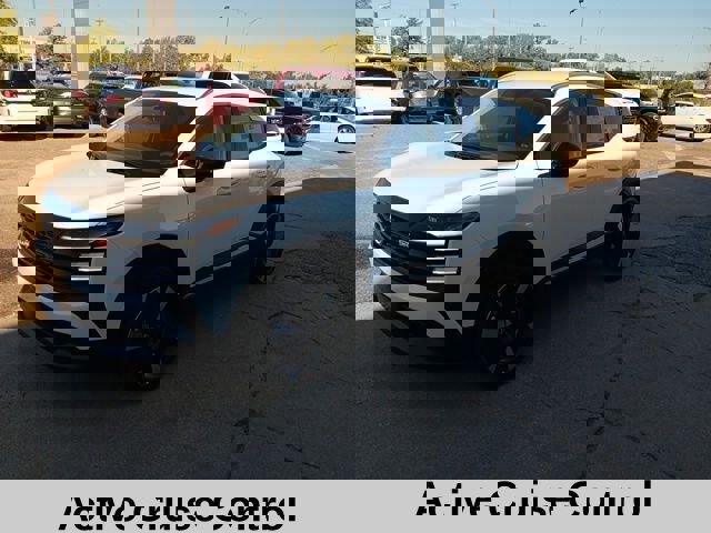 New 2026 Nissan Kicks SR image 9